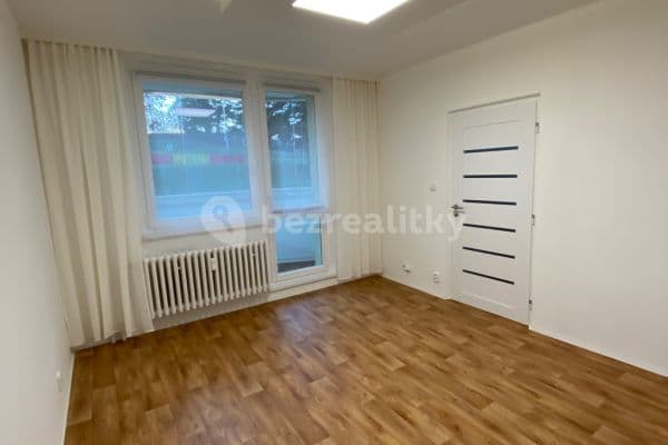 3 bedroom flat to rent, 74 m², Pod Soudním vrchem, Znojmo, Jihomoravský Region 3 bedroom flat to rent, 74 m², Pod Soudním vrchem, Znojmo, Jihomoravský Region