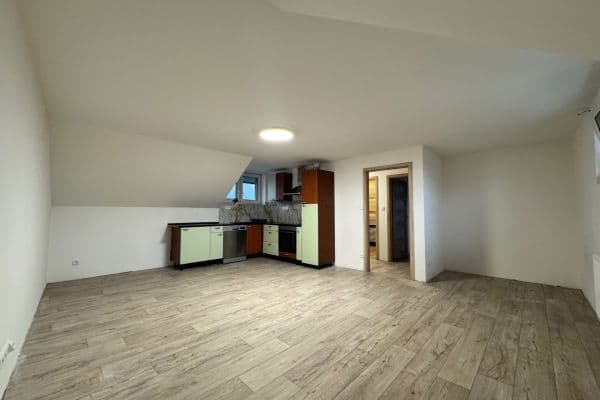 1 bedroom with open-plan kitchen flat to rent, 60 m², Štenclova, Prachovice 1 bedroom with open-plan kitchen flat to rent, 60 m², Štenclova, Prachovice