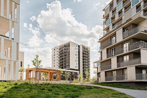 1 bedroom with open-plan kitchen flat to rent, 66 m², Mezi Vodami, Praha 1 bedroom with open-plan kitchen flat to rent, 66 m², Mezi Vodami, Praha