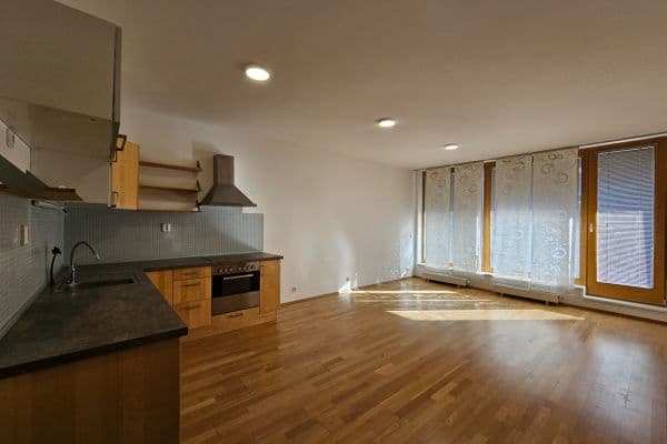 1 bedroom with open-plan kitchen flat to rent, 71 m², Soukenická, Brno 1 bedroom with open-plan kitchen flat to rent, 71 m², Soukenická, Brno