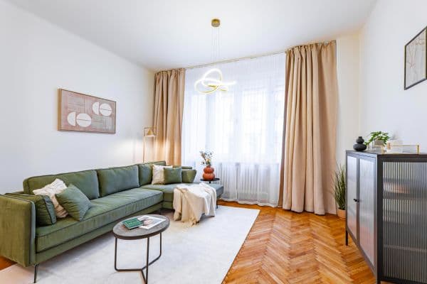 1 bedroom with open-plan kitchen flat for sale, 71 m², Šternberkova, Hlavní město Praha 1 bedroom with open-plan kitchen flat for sale, 71 m², Šternberkova, Hlavní město Praha