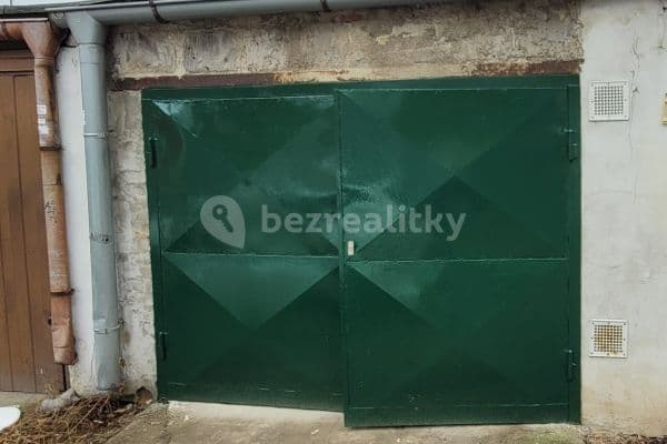 garage for sale, 18 m², Mělník, Středočeský Region garage for sale, 18 m², Mělník, Středočeský Region