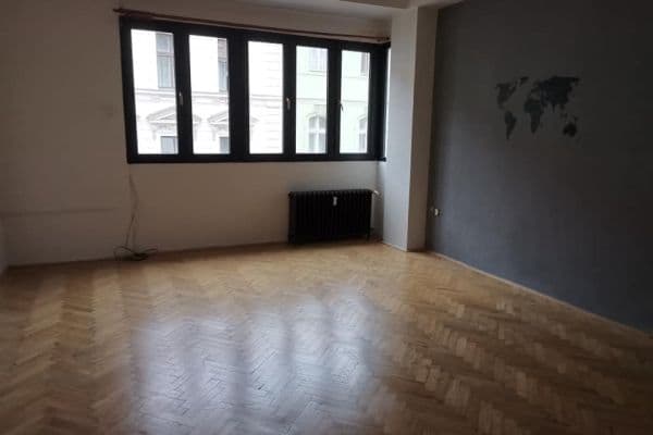 4 bedroom flat to rent, 110 m², Hálkova, Praha 4 bedroom flat to rent, 110 m², Hálkova, Praha