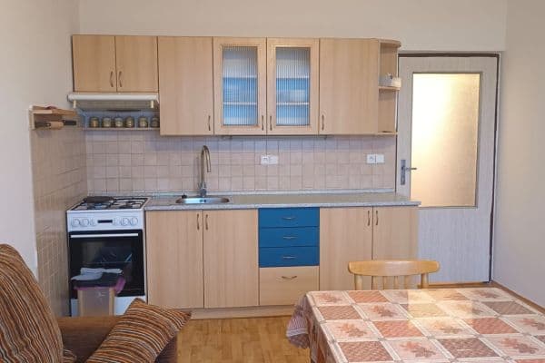 1 bedroom with open-plan kitchen flat to rent, 47 m², Durychova, Hradec Králové 1 bedroom with open-plan kitchen flat to rent, 47 m², Durychova, Hradec Králové