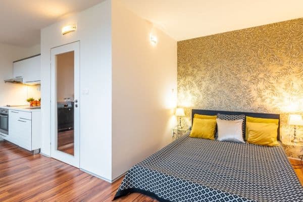 Studio flat to rent, 30 m², Molákova, Praha Studio flat to rent, 30 m², Molákova, Praha