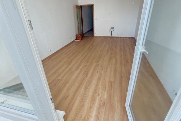 Studio flat for sale, 40 m², Hornoměcholupská, Praha Studio flat for sale, 40 m², Hornoměcholupská, Praha
