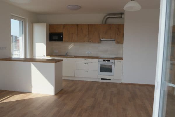 2 bedroom with open-plan kitchen flat to rent, 83 m², Kadečkové, Praha 2 bedroom with open-plan kitchen flat to rent, 83 m², Kadečkové, Praha