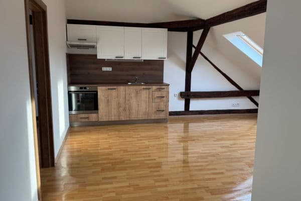 2 bedroom with open-plan kitchen flat to rent, 92 m², Jablonského, Louny 2 bedroom with open-plan kitchen flat to rent, 92 m², Jablonského, Louny