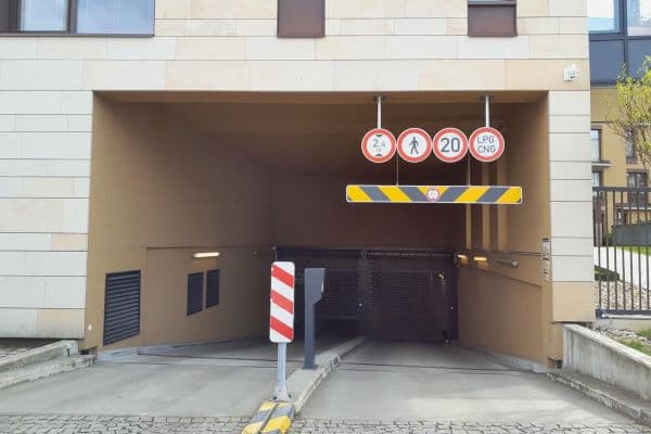 garage to rent, 14 m², Baarova, Praha garage to rent, 14 m², Baarova, Praha