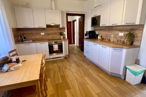 3 bedroom flat to rent, 100 m², Husova, Zlonice 3 bedroom flat to rent, 100 m², Husova, Zlonice