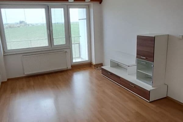 3 bedroom flat to rent, 76 m², Nový Bydžov 3 bedroom flat to rent, 76 m², Nový Bydžov