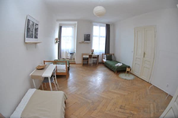 4 bedroom flat to rent, 117 m², Kunzova, Brno 4 bedroom flat to rent, 117 m², Kunzova, Brno