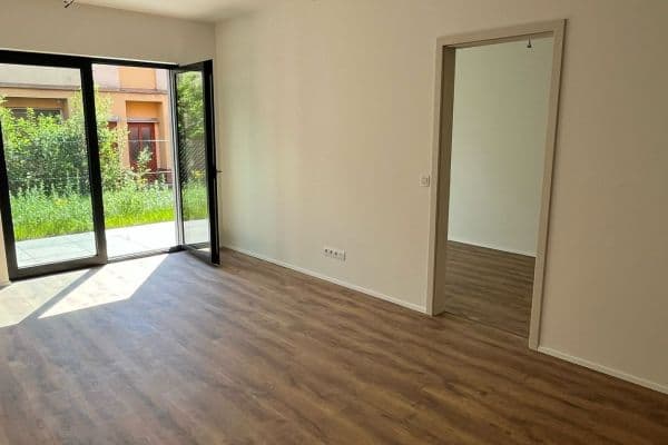 2 bedroom with open-plan kitchen flat to rent, 92 m², Trnkova, Brno 2 bedroom with open-plan kitchen flat to rent, 92 m², Trnkova, Brno