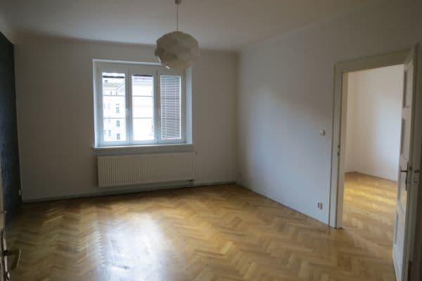 3 bedroom flat to rent, 108 m², Botanická, Brno 3 bedroom flat to rent, 108 m², Botanická, Brno