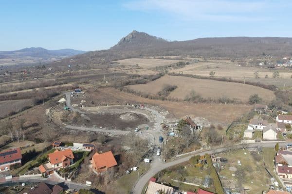 plot for sale, 1,000 m², Jenčice plot for sale, 1,000 m², Jenčice