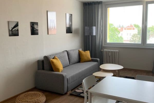 1 bedroom with open-plan kitchen flat to rent, 43 m², Dr. Horákové, Poděbrady, Středočeský Region 1 bedroom with open-plan kitchen flat to rent, 43 m², Dr. Horákové, Poděbrady, Středočeský Region