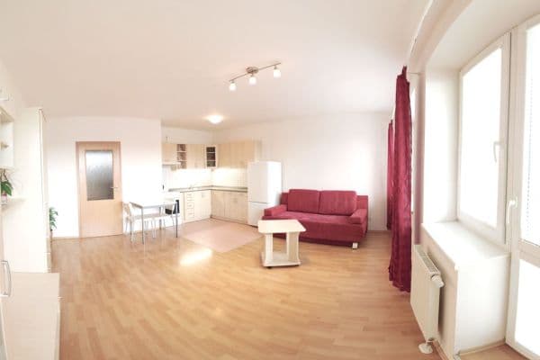 Studio flat to rent, 37 m², Boloňská, Hlavní město Praha Studio flat to rent, 37 m², Boloňská, Hlavní město Praha