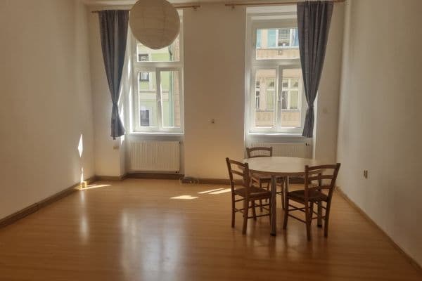 3 bedroom flat to rent, 90 m², Karla IV., České Budějovice 3 bedroom flat to rent, 90 m², Karla IV., České Budějovice