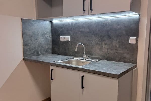 Studio flat to rent, 12 m², Nová ulice, Střelice Studio flat to rent, 12 m², Nová ulice, Střelice