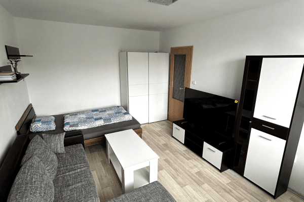 Studio flat to rent, 35 m², Valčíkova, Pardubice Studio flat to rent, 35 m², Valčíkova, Pardubice