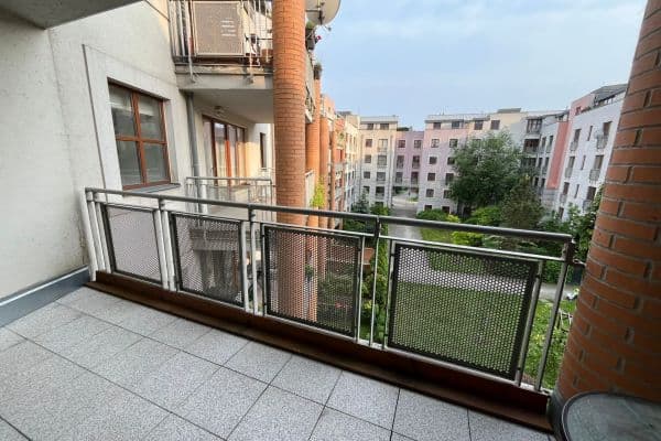 2 bedroom with open-plan kitchen flat to rent, 101 m², Máslova, Praha 2 bedroom with open-plan kitchen flat to rent, 101 m², Máslova, Praha