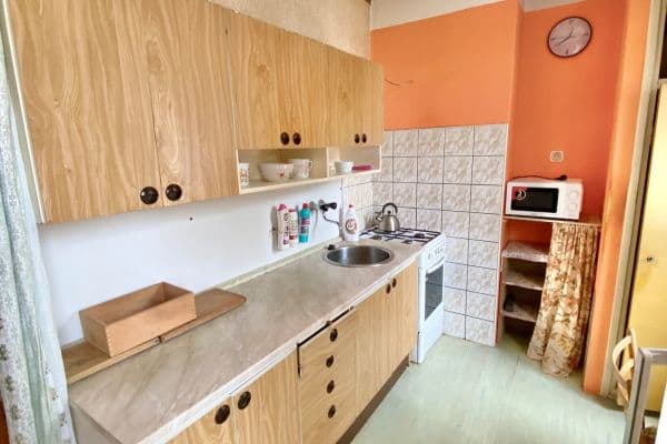 2 bedroom flat for sale, 59 m², Hradištní, Karlovy Vary 2 bedroom flat for sale, 59 m², Hradištní, Karlovy Vary