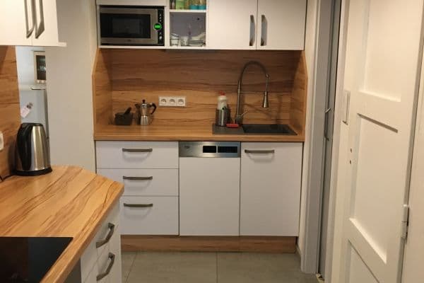 1 bedroom with open-plan kitchen flat to rent, 42 m², Jakutská, Praha 1 bedroom with open-plan kitchen flat to rent, 42 m², Jakutská, Praha