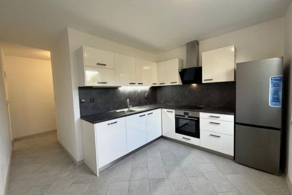 3 bedroom flat to rent, 59 m², Kralovická, Plzeň 3 bedroom flat to rent, 59 m², Kralovická, Plzeň