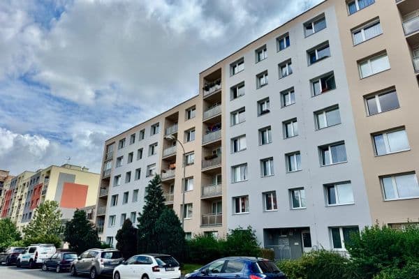 4 bedroom with open-plan kitchen flat to rent, 89 m², Turistická, Plzeň 4 bedroom with open-plan kitchen flat to rent, 89 m², Turistická, Plzeň