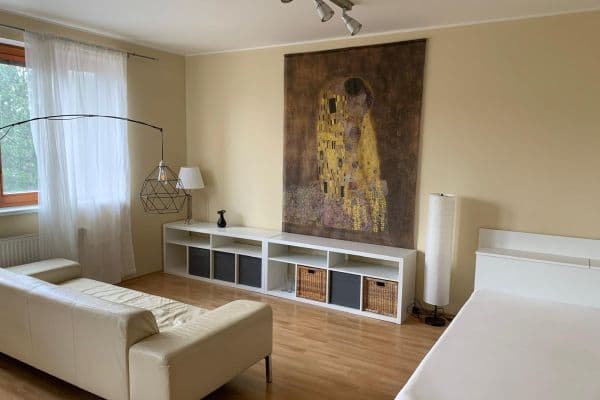 Studio flat to rent, 35 m², K Zahrádkám, Praha Studio flat to rent, 35 m², K Zahrádkám, Praha