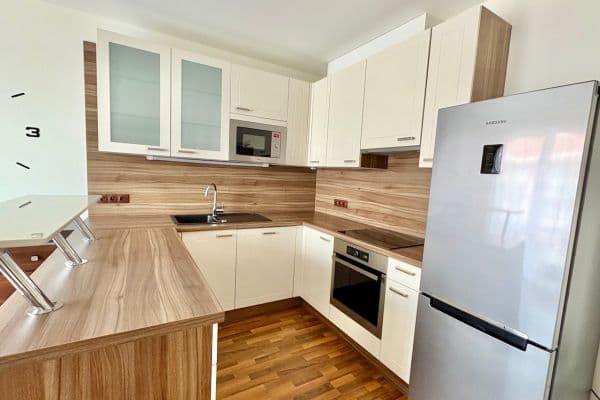 2 bedroom with open-plan kitchen flat to rent, 64 m², Ecksteinova, Chýně 2 bedroom with open-plan kitchen flat to rent, 64 m², Ecksteinova, Chýně