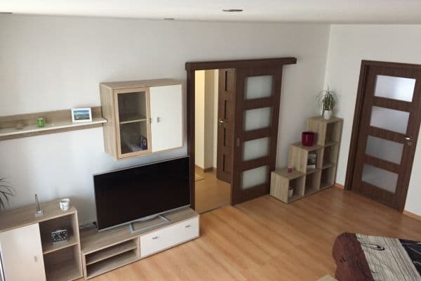 3 bedroom flat to rent, 75 m², Hrdinů, Liberec 3 bedroom flat to rent, 75 m², Hrdinů, Liberec