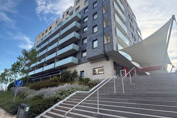 3 bedroom with open-plan kitchen flat to rent, 106 m², Praha 3 bedroom with open-plan kitchen flat to rent, 106 m², Praha