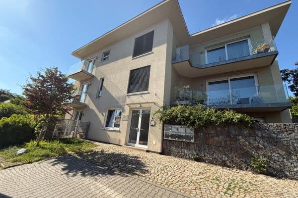 Studio flat to rent, 44 m², Trojská, Hlavní město Praha Studio flat to rent, 44 m², Trojská, Hlavní město Praha