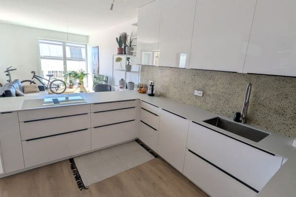 1 bedroom with open-plan kitchen flat to rent, 64 m², Nové sady, Brno 1 bedroom with open-plan kitchen flat to rent, 64 m², Nové sady, Brno