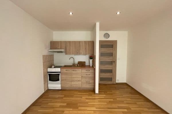 Studio flat to rent, 28 m², Lumírova, Ostrava Studio flat to rent, 28 m², Lumírova, Ostrava