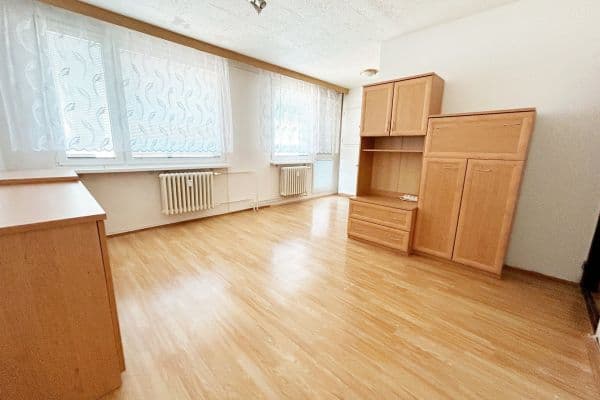 Studio flat to rent, 30 m², Benešovská,  Studio flat to rent, 30 m², Benešovská,