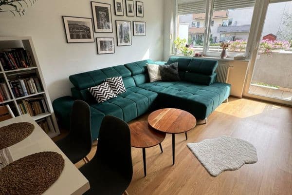 2 bedroom with open-plan kitchen flat to rent, 86 m², Hornoměcholupská, Praha 2 bedroom with open-plan kitchen flat to rent, 86 m², Hornoměcholupská, Praha