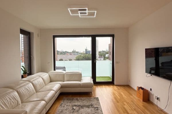 2 bedroom with open-plan kitchen flat to rent, 85 m², Nekvasilova, Praha 2 bedroom with open-plan kitchen flat to rent, 85 m², Nekvasilova, Praha