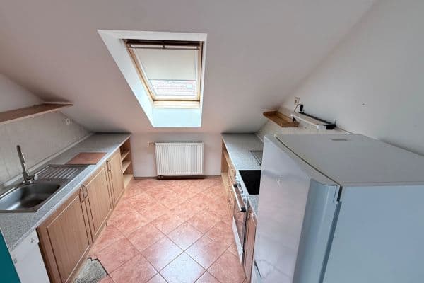 2 bedroom with open-plan kitchen flat to rent, 65 m², Dr. Marodyho, Praha 2 bedroom with open-plan kitchen flat to rent, 65 m², Dr. Marodyho, Praha