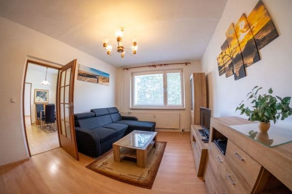 3 bedroom flat for sale, 71 m², U Koupaliště, Karlovy Vary, Karlovarský Region 3 bedroom flat for sale, 71 m², U Koupaliště, Karlovy Vary, Karlovarský Region