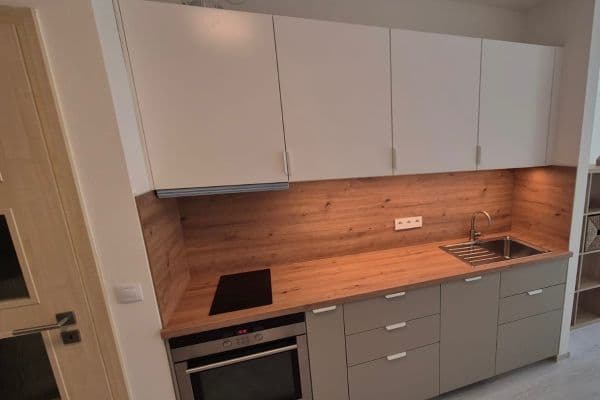 Studio flat to rent, 42 m², Petržílkova, Praha Studio flat to rent, 42 m², Petržílkova, Praha