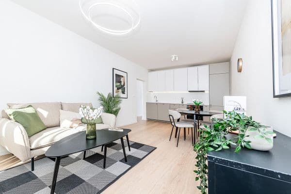 2 bedroom with open-plan kitchen flat for sale, 57 m², V Úžlabině, Hlavní město Praha 2 bedroom with open-plan kitchen flat for sale, 57 m², V Úžlabině, Hlavní město Praha