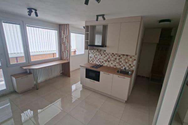 Studio flat to rent, 34 m², Čs. armády, Kladno Studio flat to rent, 34 m², Čs. armády, Kladno