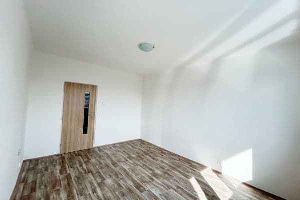 Studio flat to rent, 26 m², Dukel. hrdinů, Rakovník, Středočeský Region Studio flat to rent, 26 m², Dukel. hrdinů, Rakovník, Středočeský Region
