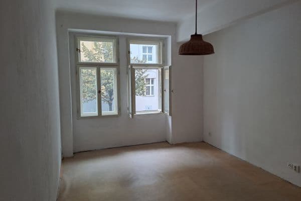 1 bedroom with open-plan kitchen flat to rent, 56 m², Janovského, Praha 1 bedroom with open-plan kitchen flat to rent, 56 m², Janovského, Praha