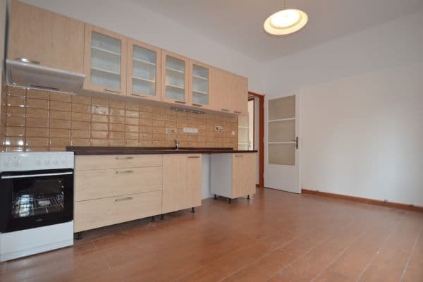 2 bedroom flat to rent, 75 m², Zelinářská, Praha 2 bedroom flat to rent, 75 m², Zelinářská, Praha