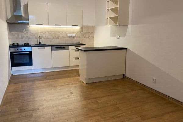 2 bedroom flat for sale, 85 m², Husova, Čáslav, Středočeský Region 2 bedroom flat for sale, 85 m², Husova, Čáslav, Středočeský Region