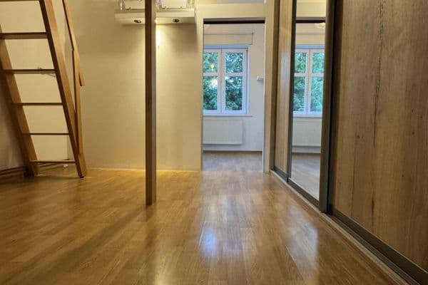 1 bedroom with open-plan kitchen flat to rent, 54 m², Kolbenova, Hlavní město Praha 1 bedroom with open-plan kitchen flat to rent, 54 m², Kolbenova, Hlavní město Praha