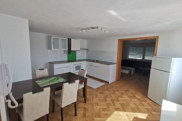 2 bedroom with open-plan kitchen flat to rent, 85 m², Neuenstadt am Kocher 2 bedroom with open-plan kitchen flat to rent, 85 m², Neuenstadt am Kocher